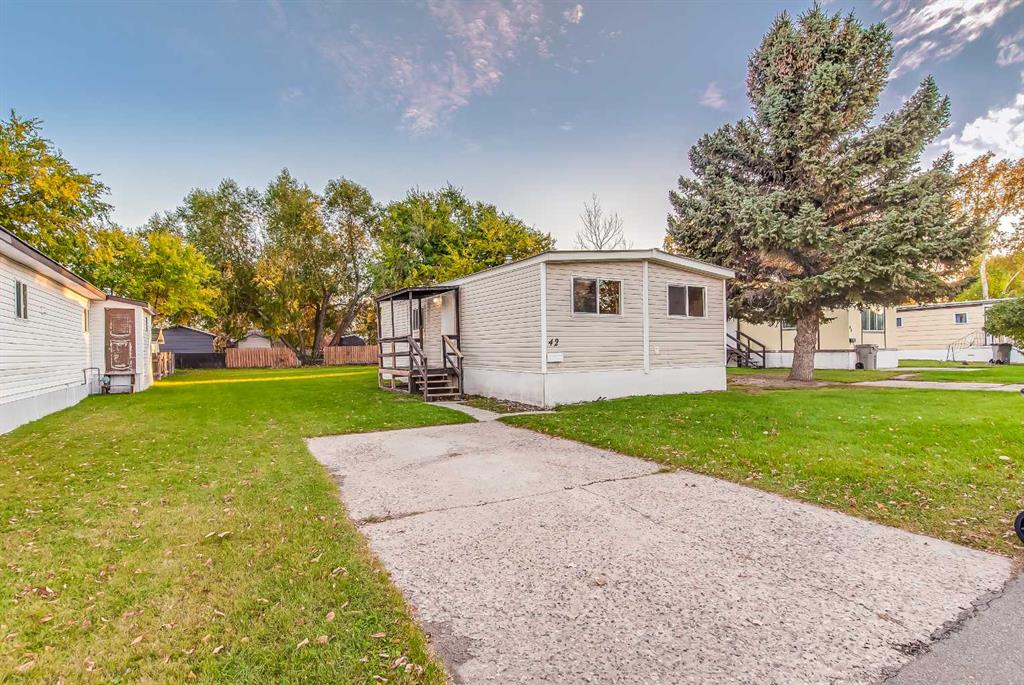 Picture of 42, 4000 13 Avenue SE, Medicine Hat Real Estate Listing
