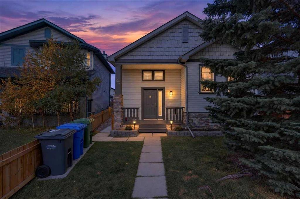 Picture of 43 Cimarron Meadows Bay  , Okotoks Real Estate Listing