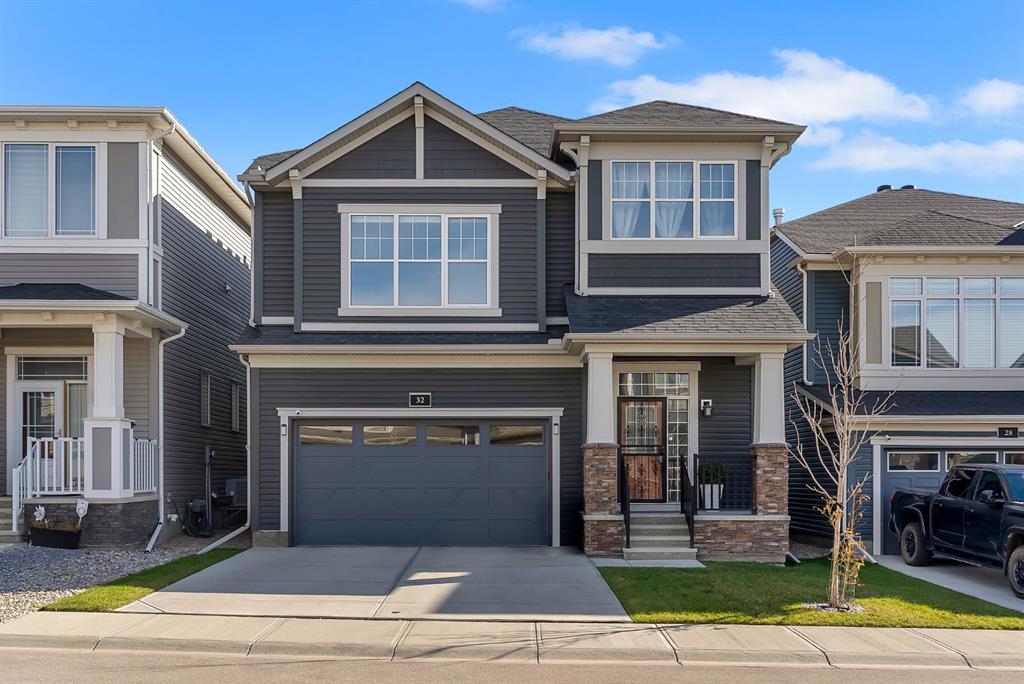 Picture of 32 Carrington Manor NW, Calgary Real Estate Listing