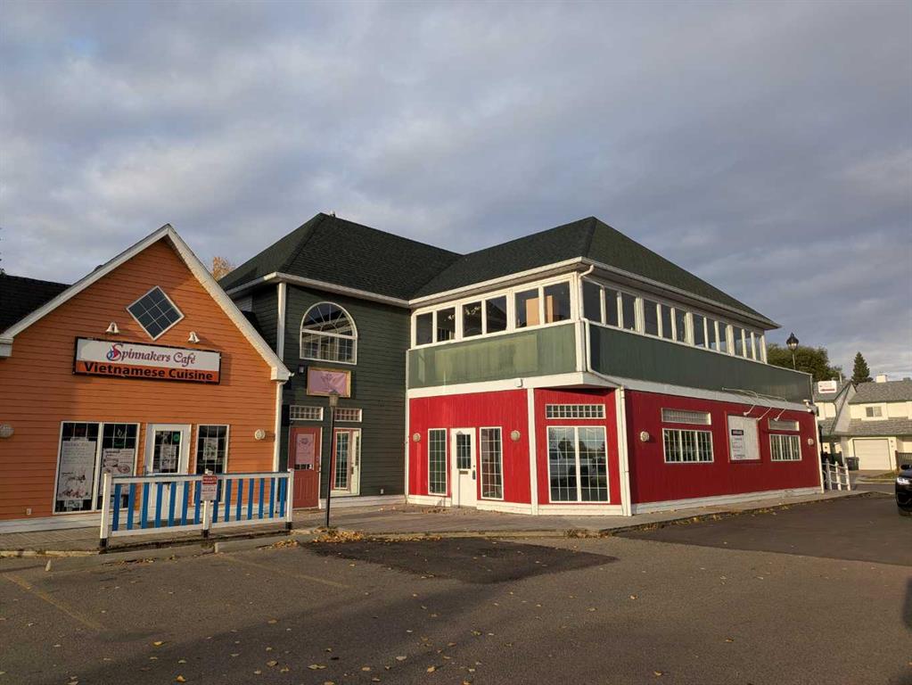 Picture of 110, 5227 Lakeshore Drive , Sylvan Lake Real Estate Listing