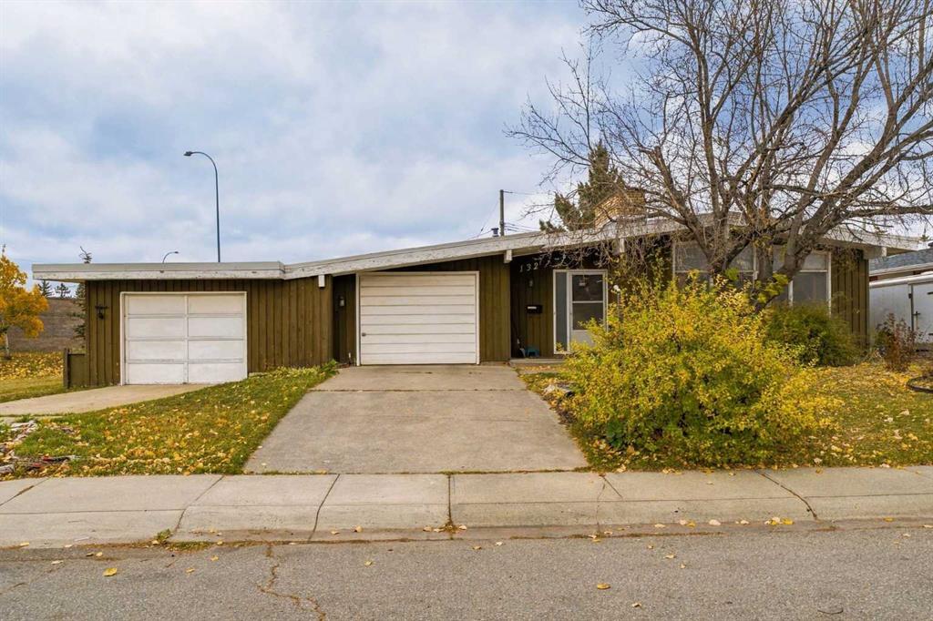 Picture of 132 Lake Wapta Rise SE, Calgary Real Estate Listing