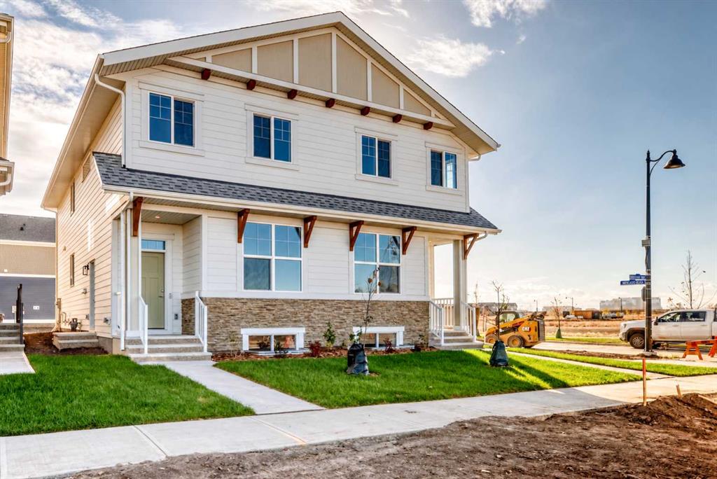 Picture of 1211 Mahogany Boulevard SE, Calgary Real Estate Listing
