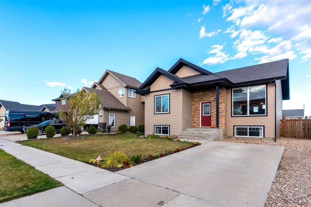 Picture of 1305 47A Avenue , Lloydminster Real Estate Listing