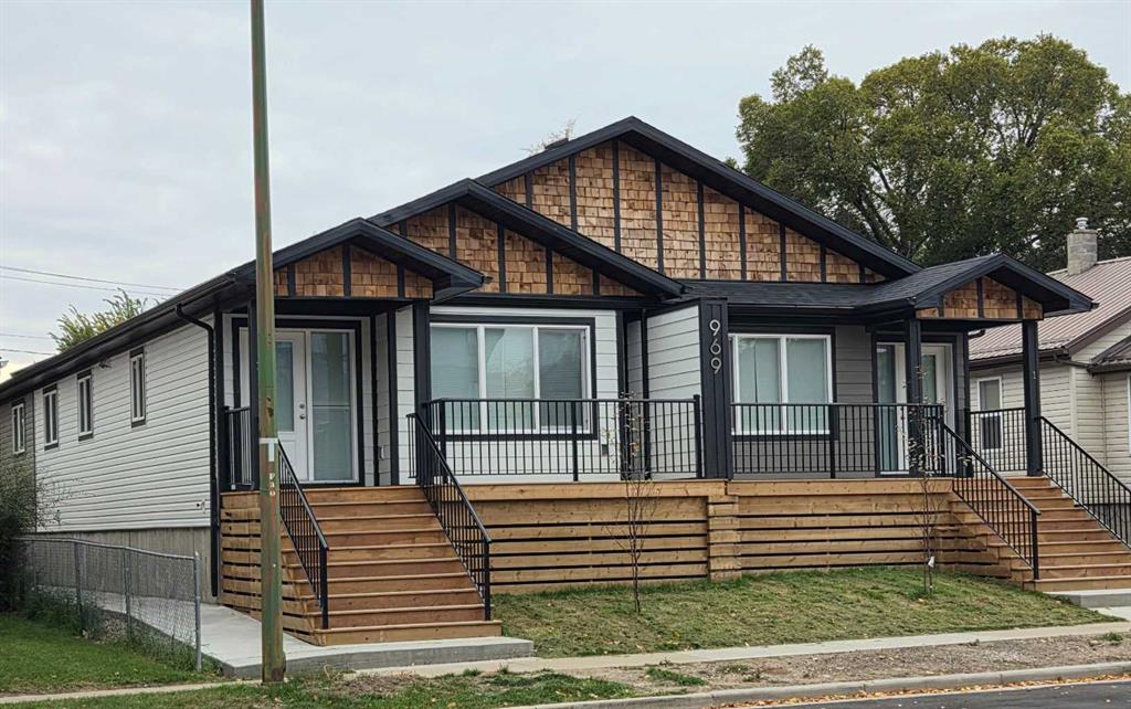 Picture of 2, 969 2 Street SE, Medicine Hat Real Estate Listing