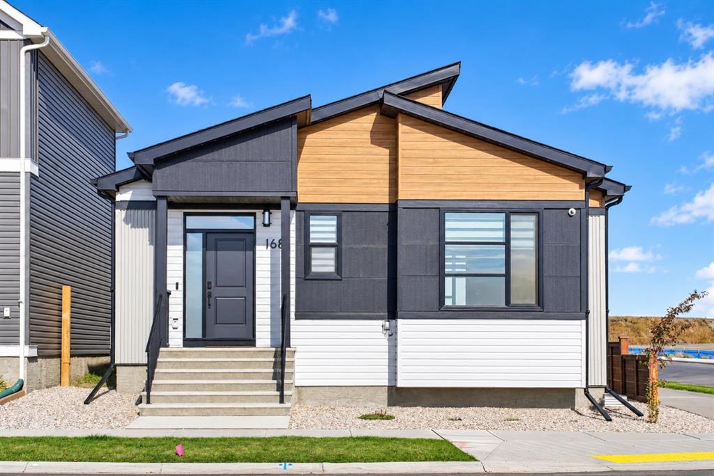 Picture of 168 Setonstone Manor SE, Calgary Real Estate Listing