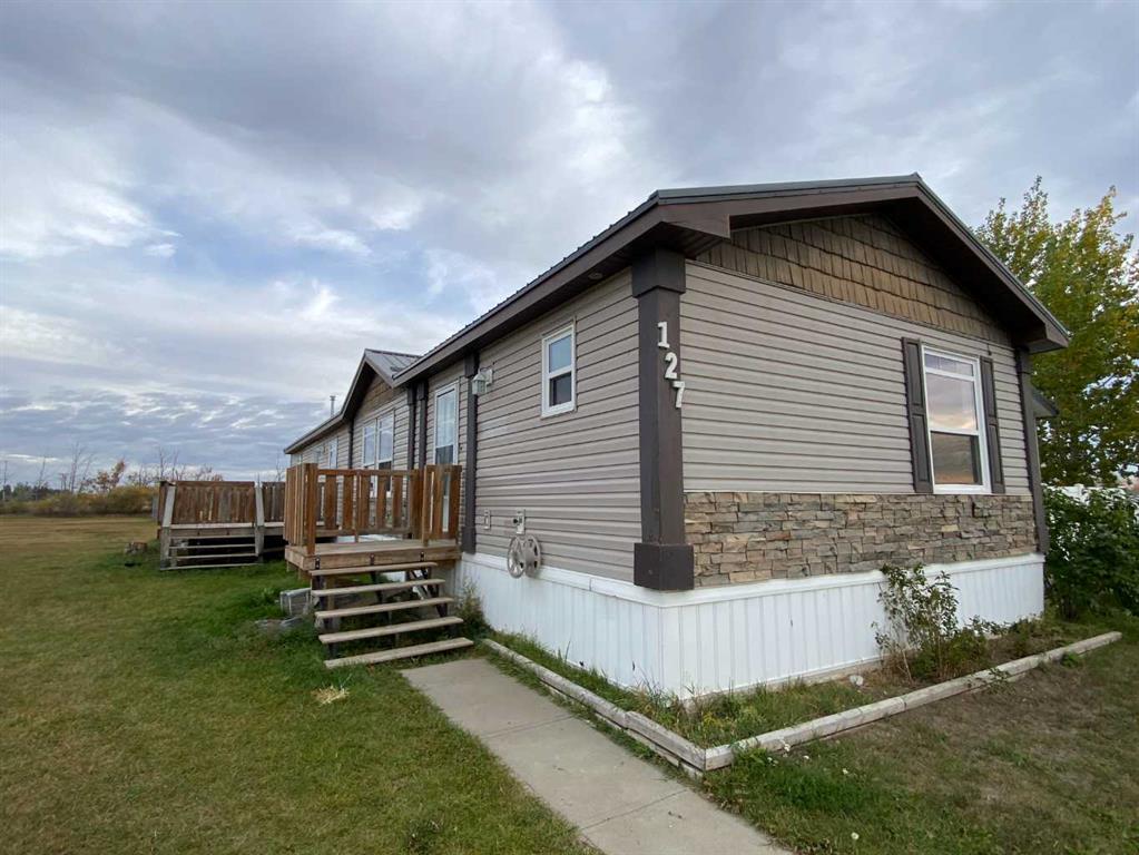 Picture of 127 Meadowplace Drive E, Brooks Real Estate Listing
