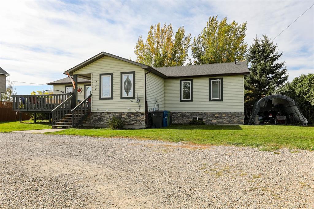 Picture of 222 S 3 Street W, Magrath Real Estate Listing