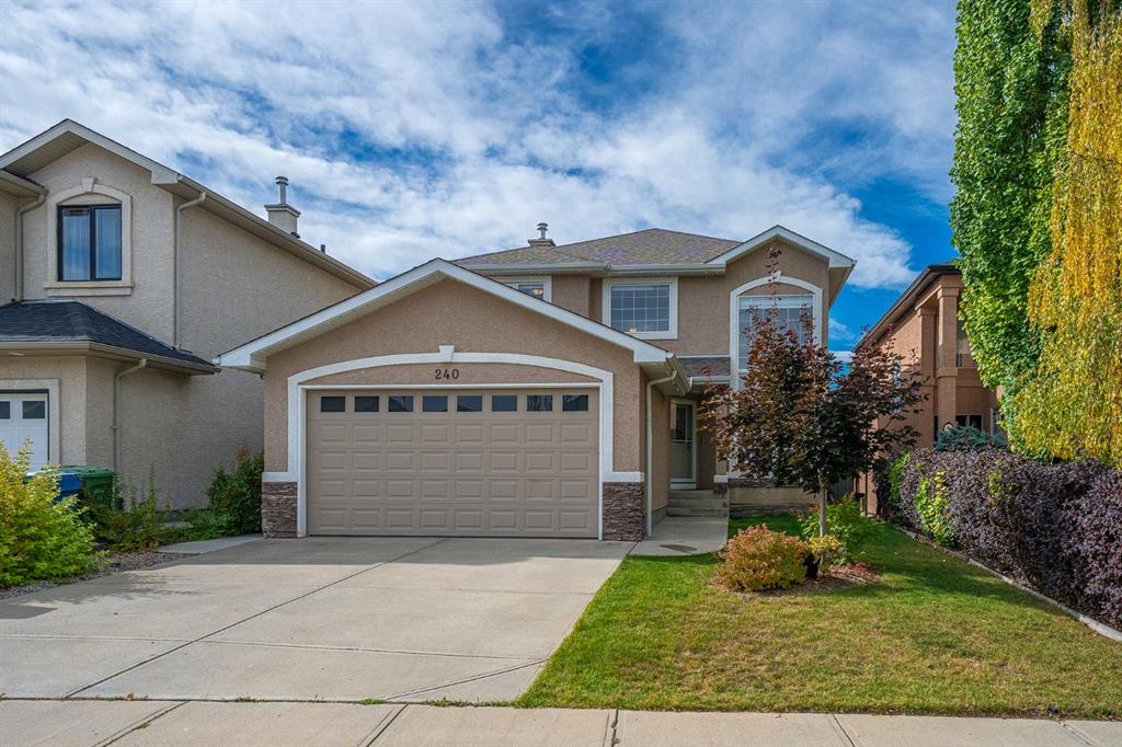 Picture of 240 Everglade Circle SW, Calgary Real Estate Listing
