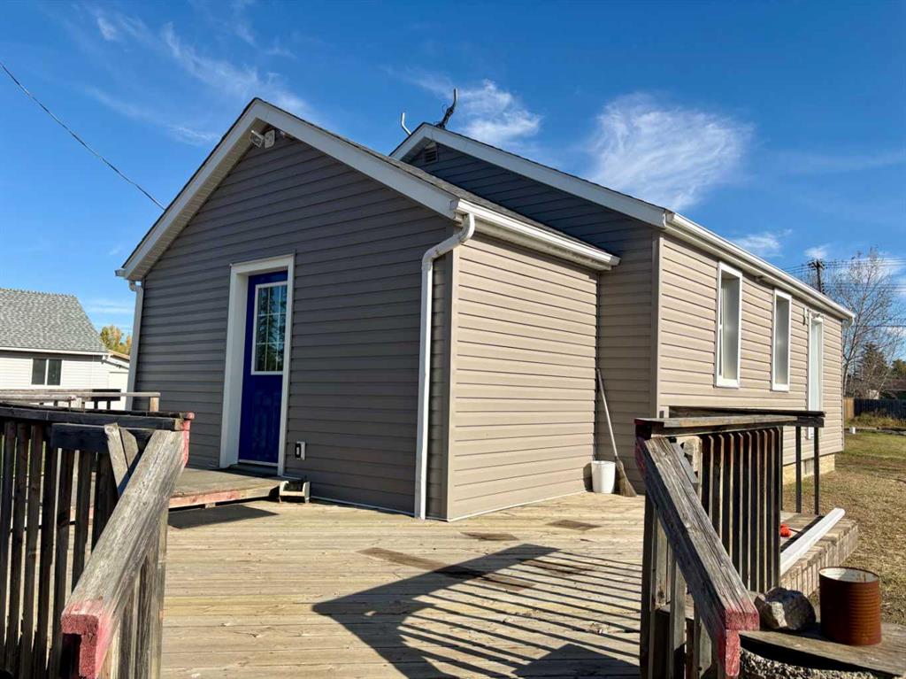 Picture of 5123 47 Street , Mannville Real Estate Listing