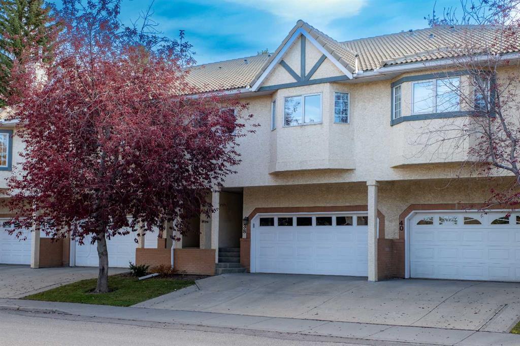 Picture of 38 Richelieu Court SW, Calgary Real Estate Listing