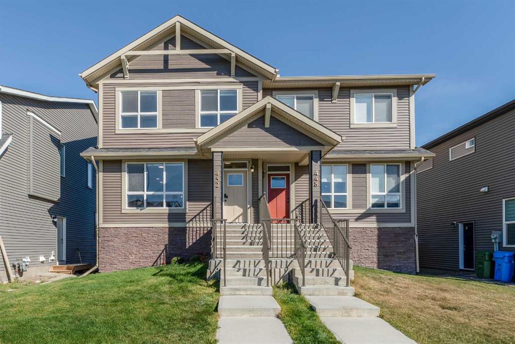 Picture of 452 Tekarra Drive NW, Calgary Real Estate Listing