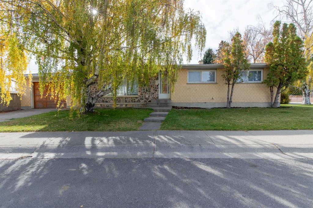Picture of 2504 7 Avenue N, Lethbridge Real Estate Listing
