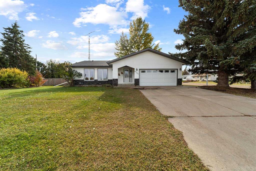 Picture of 4731 52 Street , Lougheed Real Estate Listing