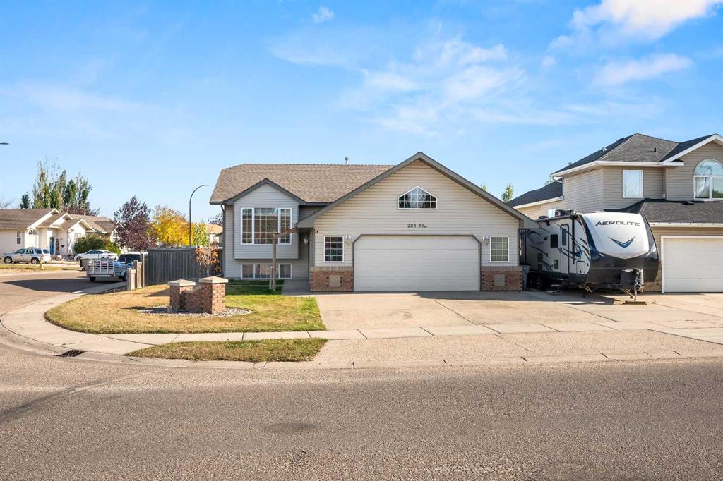 Picture of 2113 52 Avenue , Lloydminster Real Estate Listing