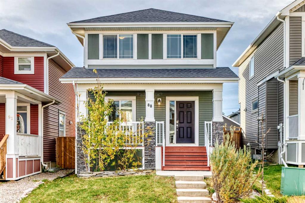 Picture of 88 River Heights Boulevard , Cochrane Real Estate Listing