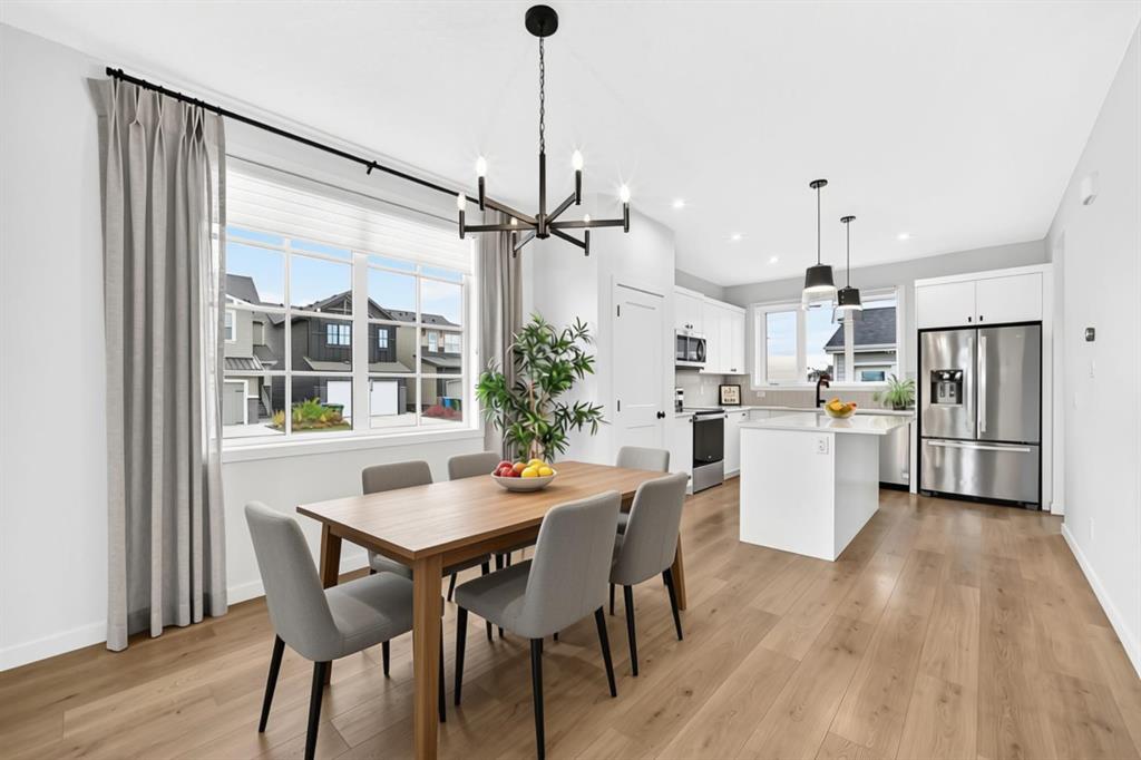 Picture of 85 Heirloom Way SE, Calgary Real Estate Listing