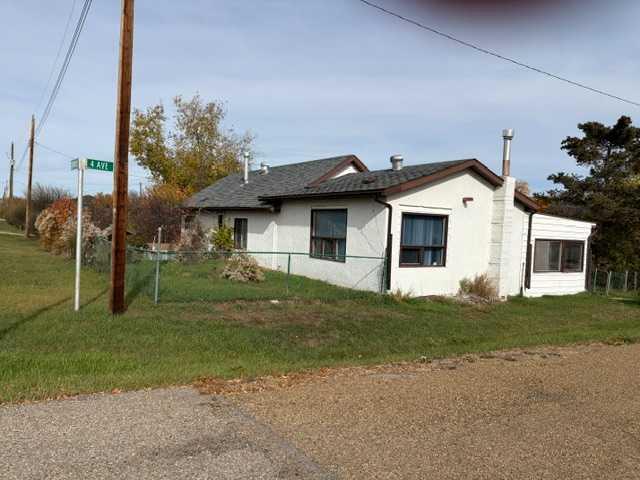 Picture of 432 Center Street , Drumheller Real Estate Listing