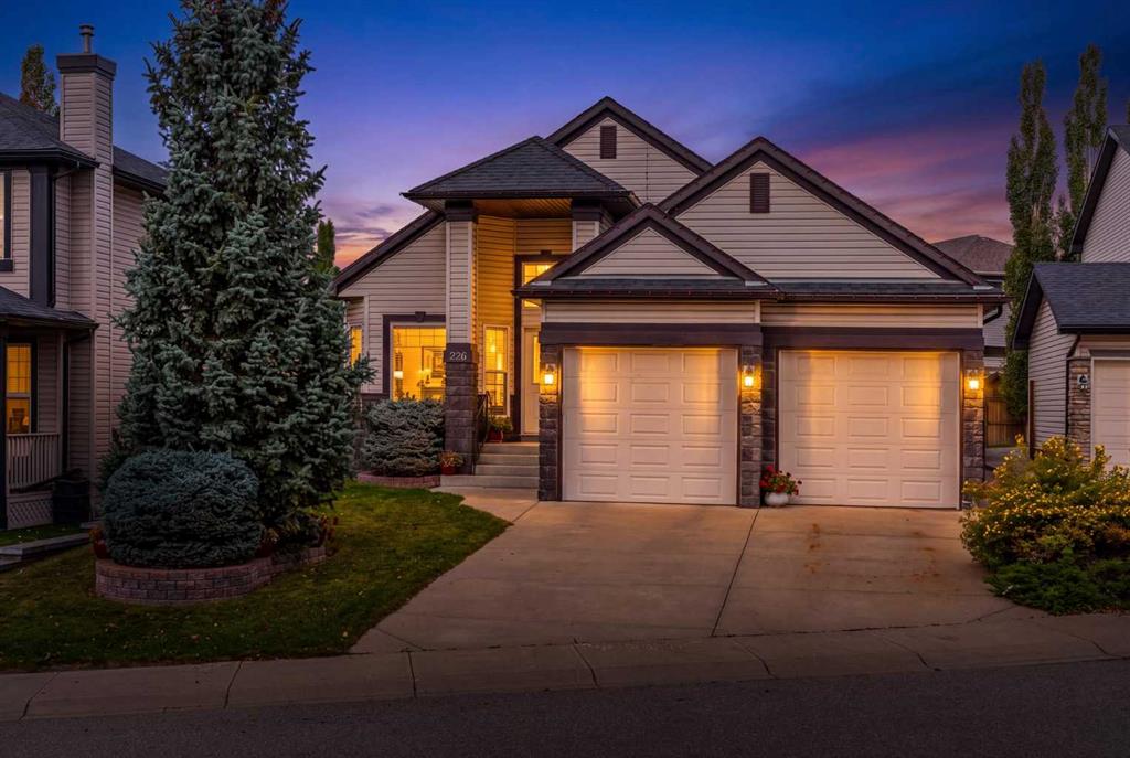 Picture of 226 Tusslewood Terrace NW, Calgary Real Estate Listing