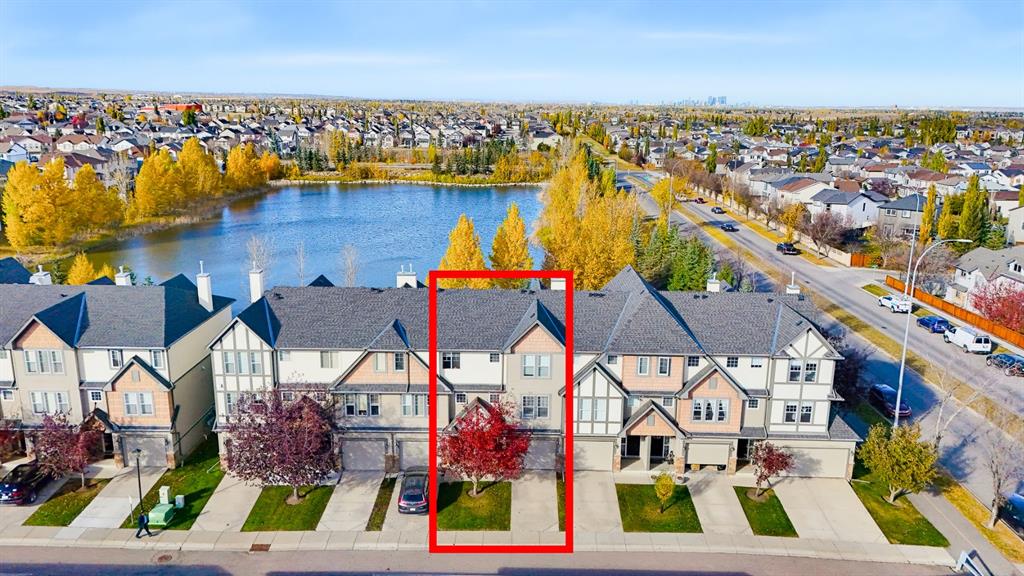 Picture of 16 Eversyde Park SW, Calgary Real Estate Listing