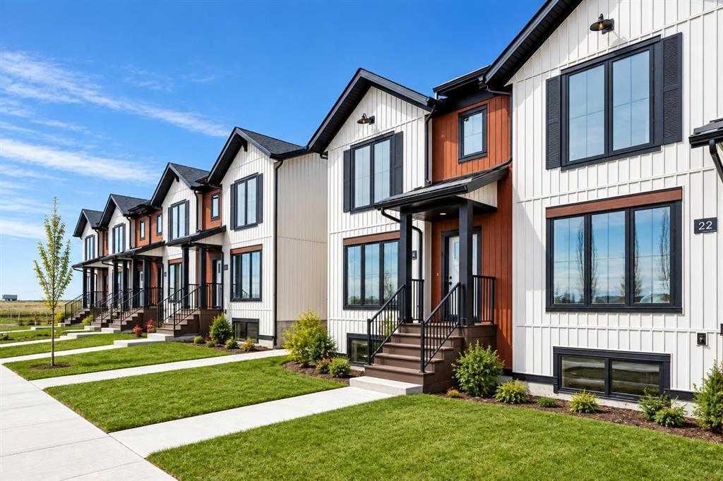 Picture of 36 Station Drive , Sylvan Lake Real Estate Listing