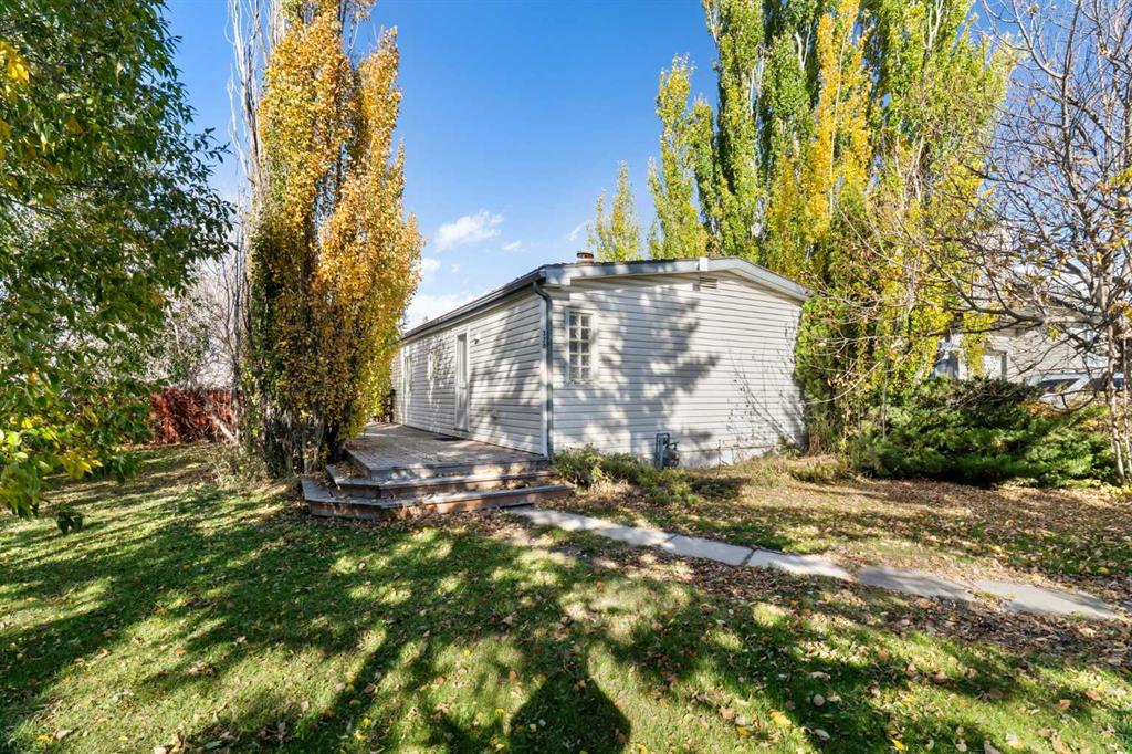 Picture of 320 Railway Avenue NW, Langdon Real Estate Listing