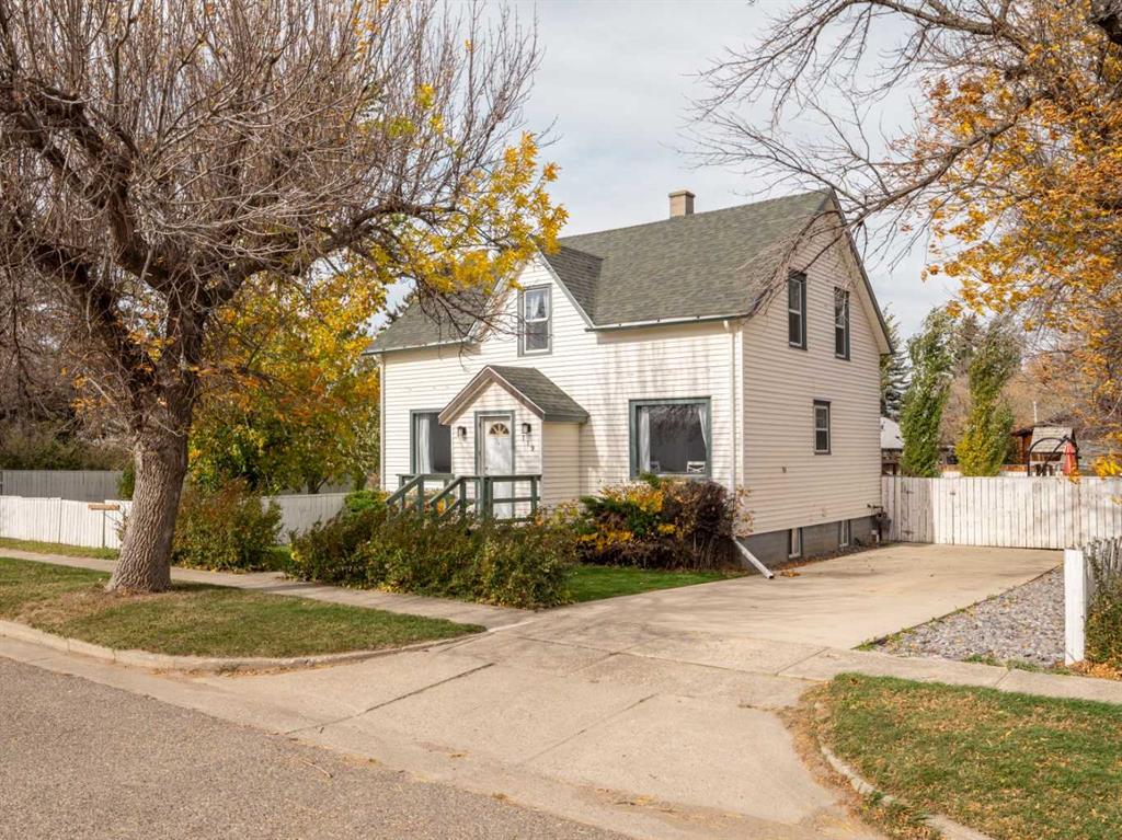 Picture of 119 Kipp Street , Nobleford Real Estate Listing