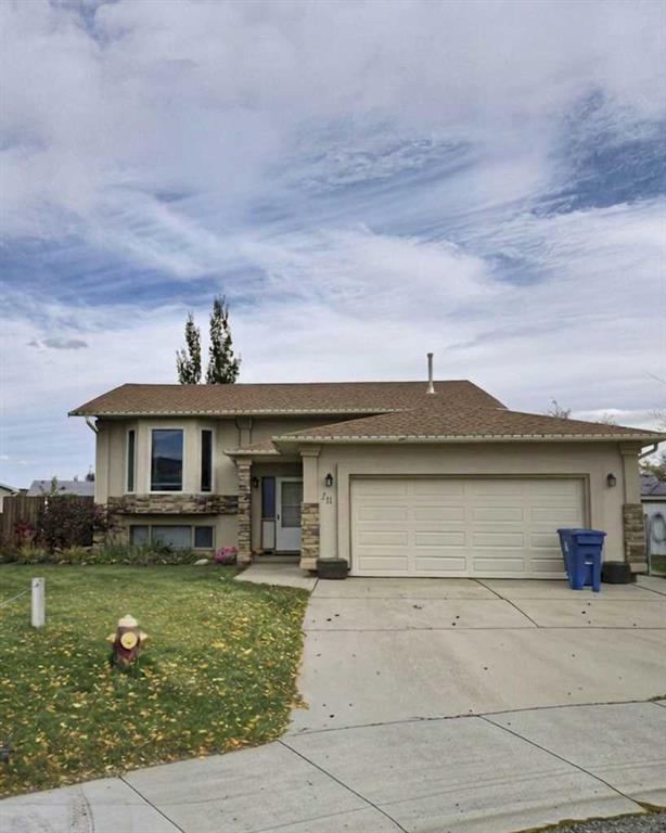 Picture of 20 Mt Backus Place W, Lethbridge Real Estate Listing
