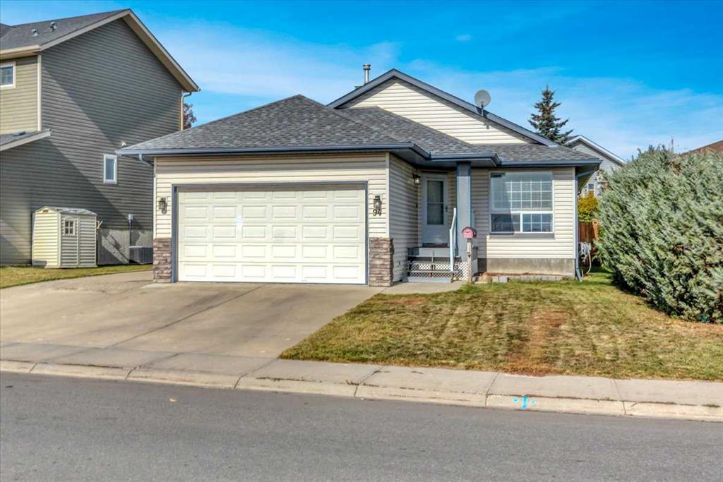 Picture of 94 Parklane Drive , Strathmore Real Estate Listing