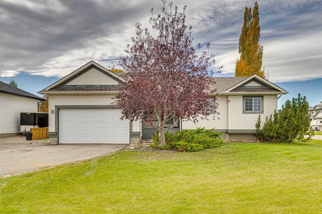 Picture of 1 Crilly Close NE, Langdon Real Estate Listing