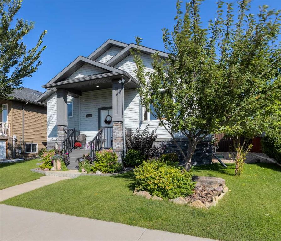 Picture of 159 Grand River Boulevard W, Lethbridge Real Estate Listing