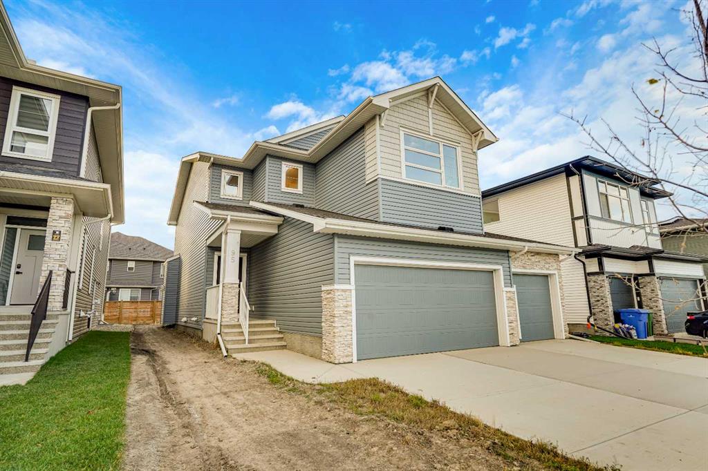 Picture of 95 Dawson Wharf Mount , Chestermere Real Estate Listing