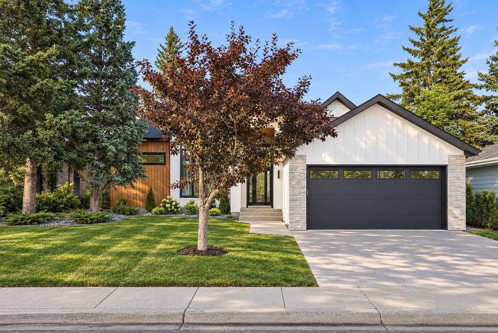 Picture of 9831 Oakhill Drive SW, Calgary Real Estate Listing