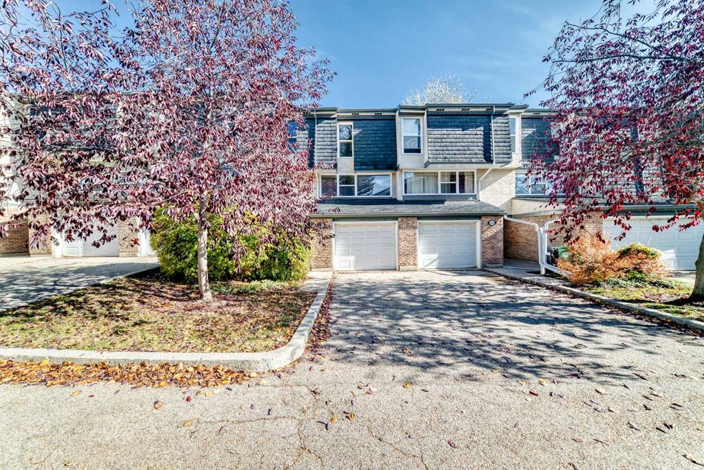 Picture of 410 Brae Glen Crescent SW, Calgary Real Estate Listing