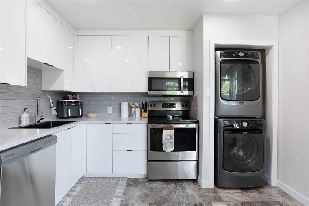 Picture of 3222/3224 14 Street NW, Calgary Real Estate Listing
