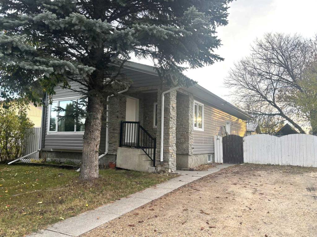 Picture of 7 Chaisson Crossing , Whitecourt Real Estate Listing