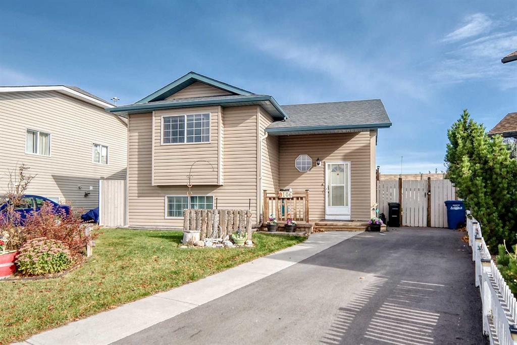 Picture of 106 Elizabeth Way SE, Airdrie Real Estate Listing