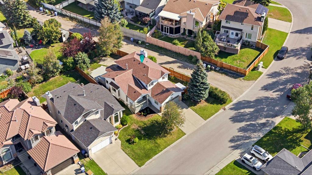 Picture of 141 Woodbrook Road SW, Calgary Real Estate Listing