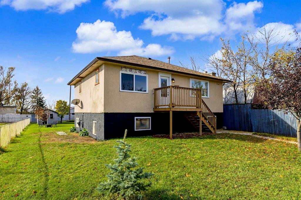 Picture of 105 3 Avenue , Cluny Real Estate Listing