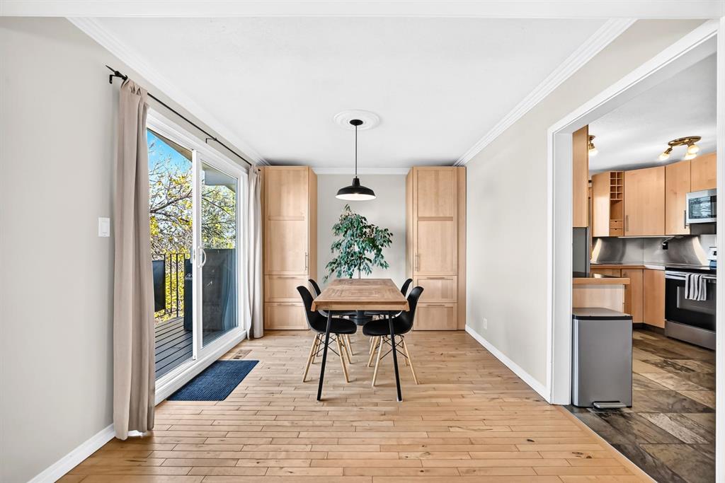 Picture of 1005 Hunterhaven Road NW, Calgary Real Estate Listing