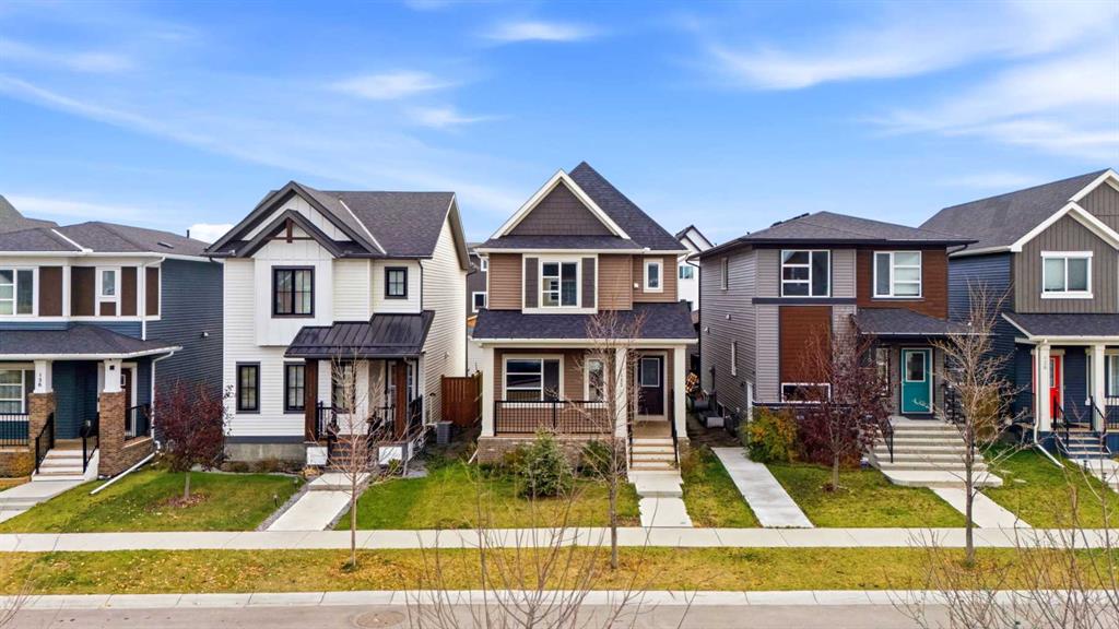 Picture of 132 Highview Gate SE, Airdrie Real Estate Listing