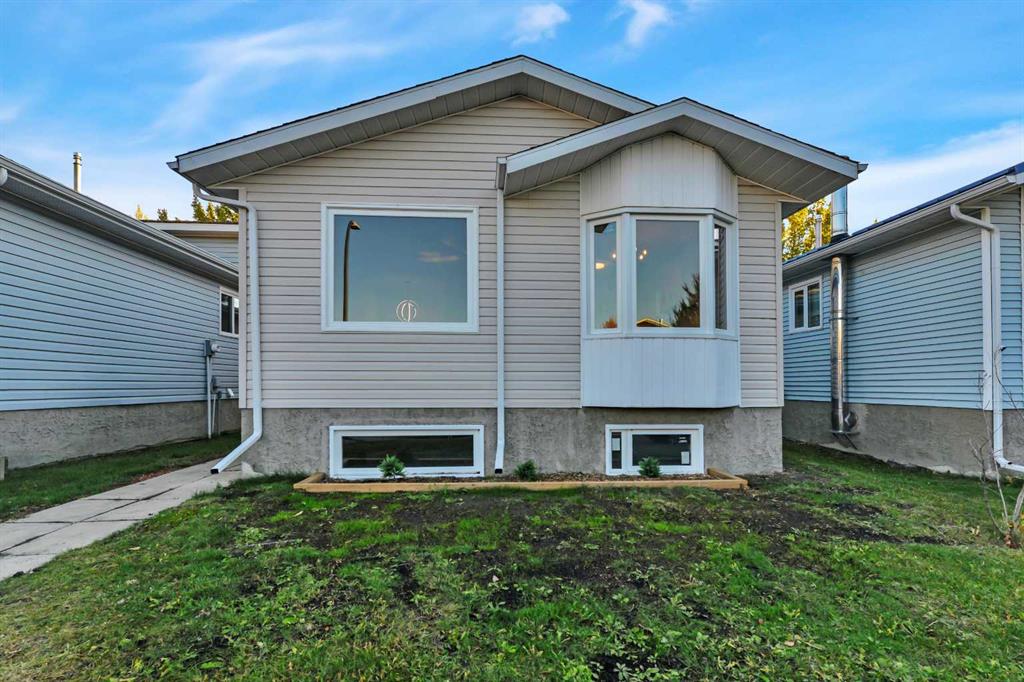 Picture of 65 Roberts Crescent , Red Deer Real Estate Listing