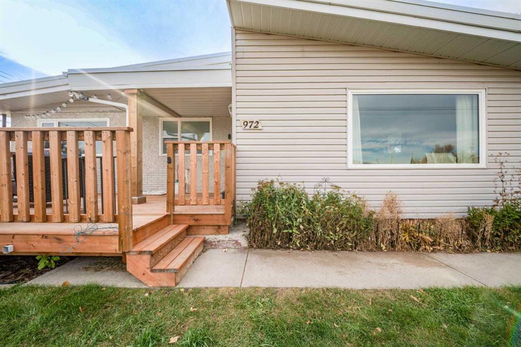 Picture of 972 Poplar Avenue , Pincher Creek Real Estate Listing