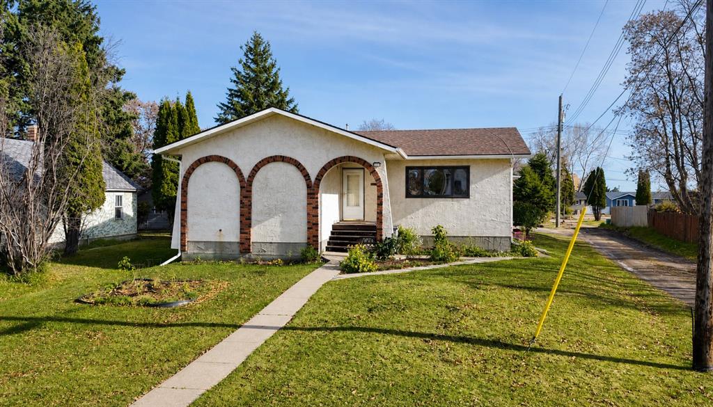 Picture of 5009 45th Street  , High Prairie Real Estate Listing