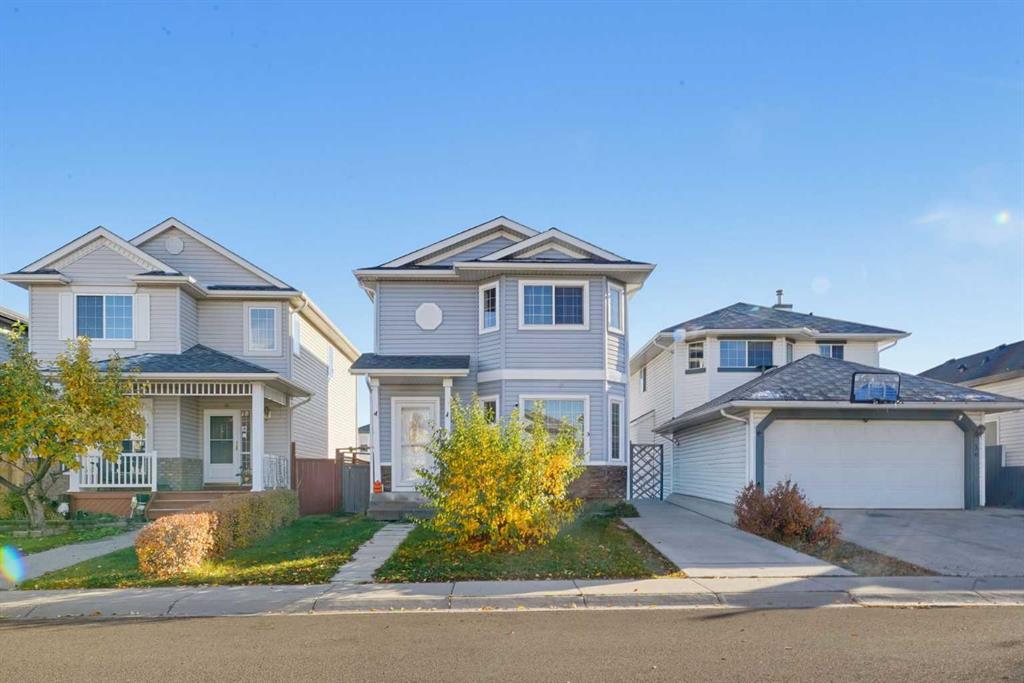 Picture of 32 Los Alamos Crescent NE, Calgary Real Estate Listing