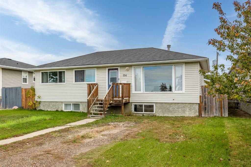 Picture of 114 4 Street NW, Redcliff Real Estate Listing