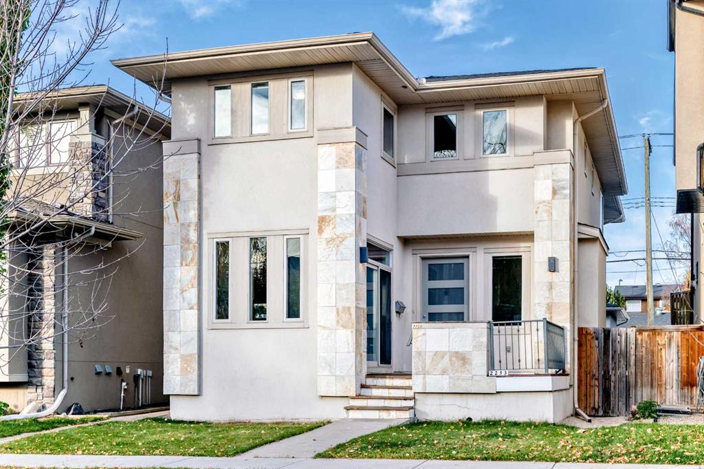 Picture of 2233 26 Street SW, Calgary Real Estate Listing