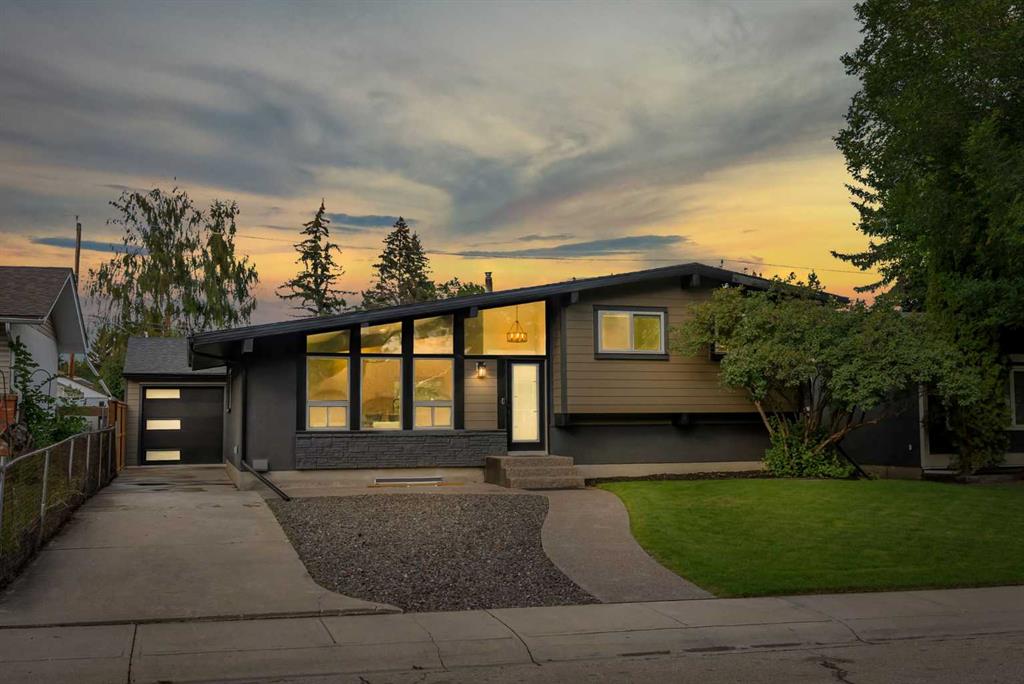 Picture of 10 Atlanta Crescent SE, Calgary Real Estate Listing