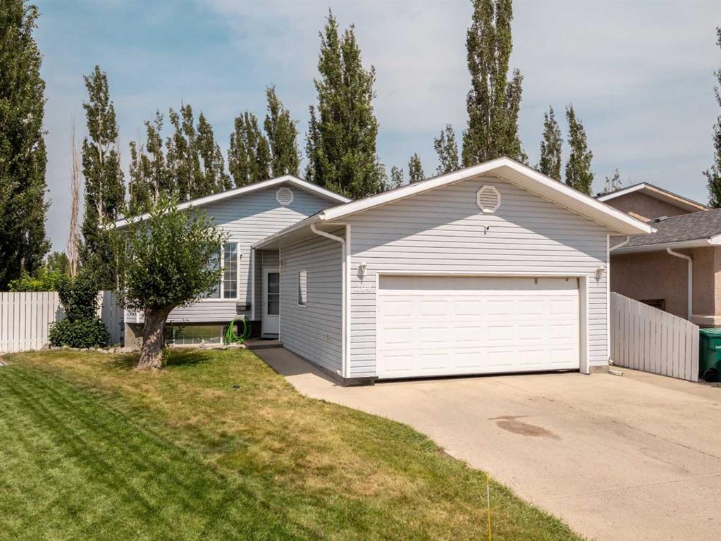 Picture of 204 Mt Rundle Road W, Lethbridge Real Estate Listing