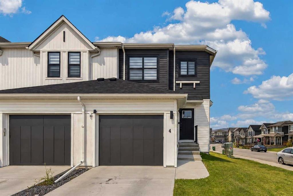 Picture of 4 Heritage Lane , Cochrane Real Estate Listing