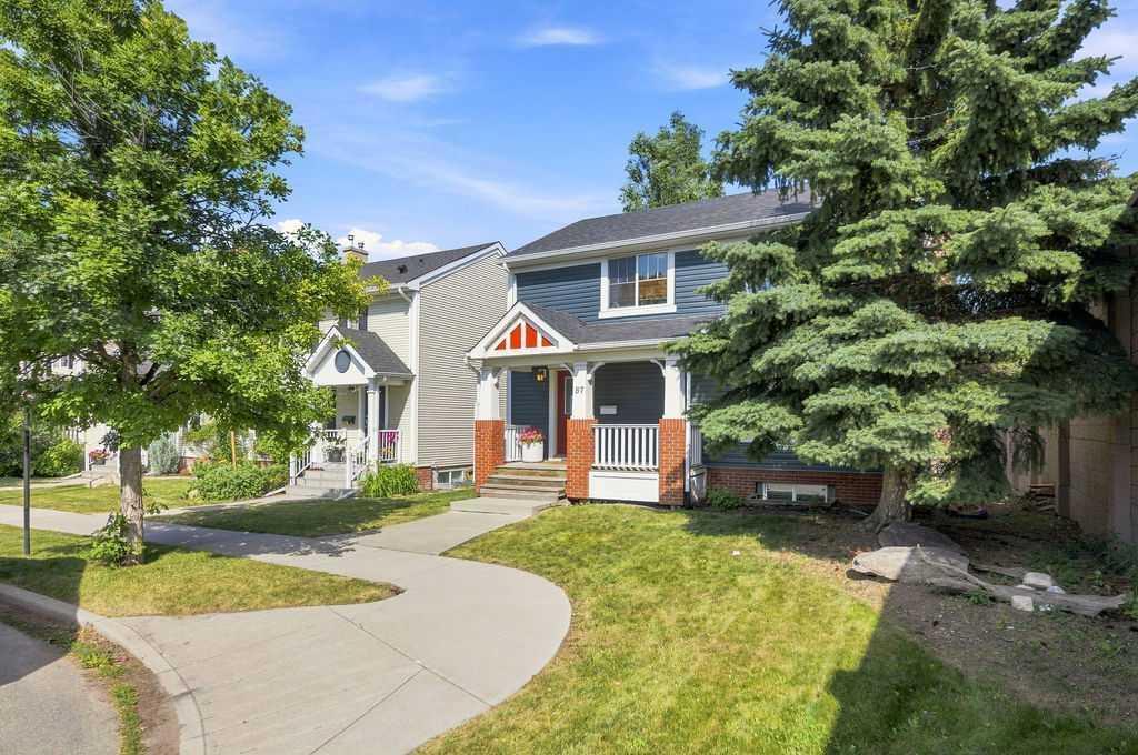 Picture of 87 Couture Crescent SW, Calgary Real Estate Listing